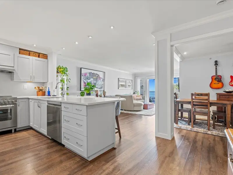 406 15621 MARINE DRIVE - photo 1 of 25