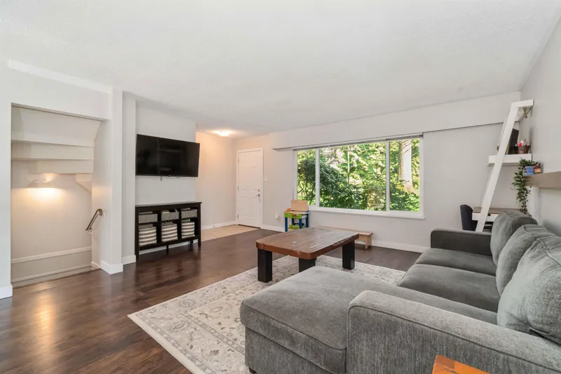 130 9061 HORNE STREET - photo 1 of 25