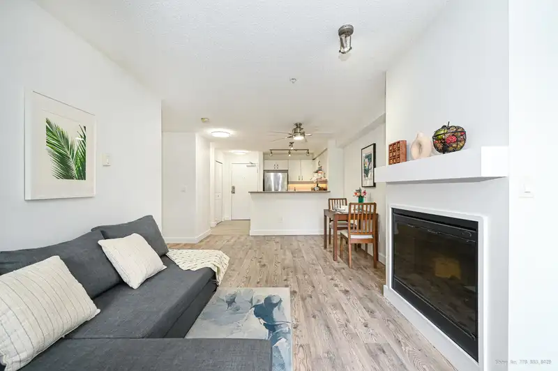 229 10838 CITY PARKWAY - photo 2 of 29