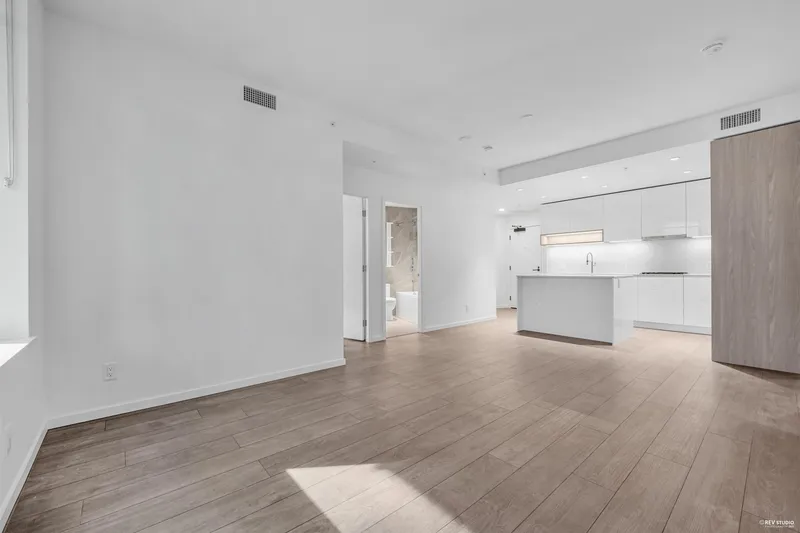 439 6500 MINORU BOULEVARD - photo 2 of 25