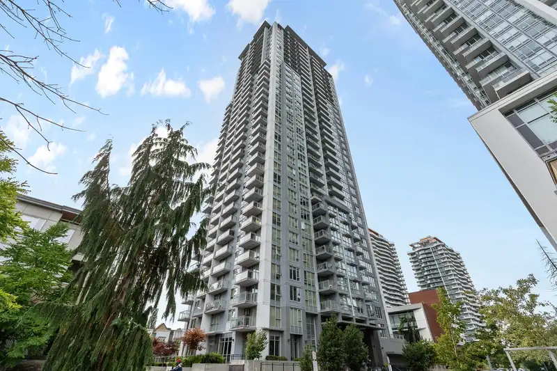 1502 13325 102A AVENUE - photo 2 of 22