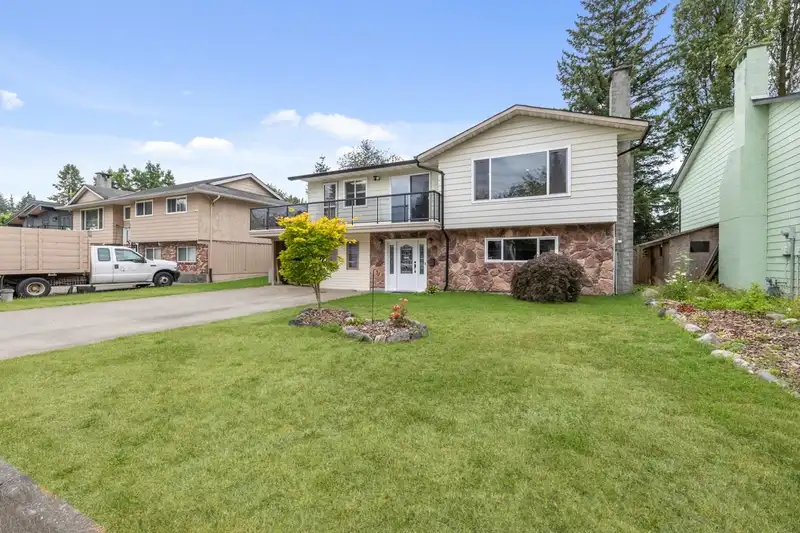 20820 STONEY AVENUE - photo 1 of 32