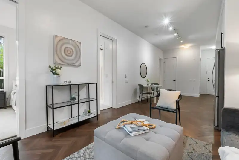 122 14968 101A AVENUE - photo 3 of 23