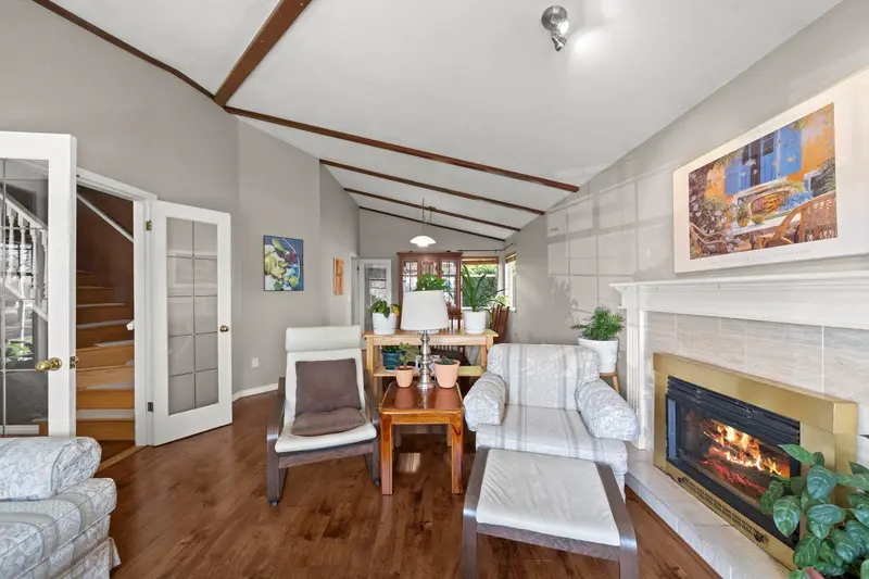 8891 157 STREET - photo 4 of 25