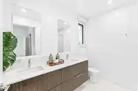 153 2230 E 1ST AVENUE - thumbnail 12
