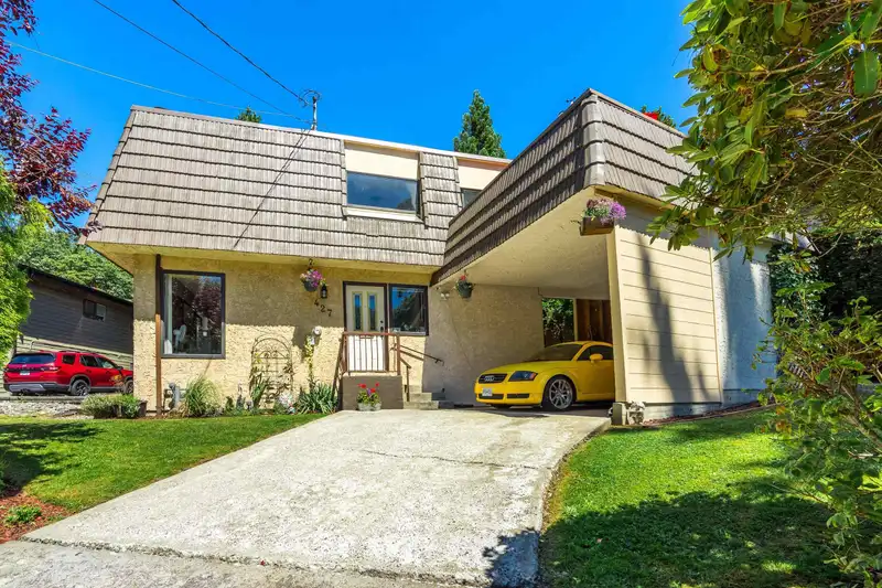 427 SENTINEL ROAD - photo 1 of 40