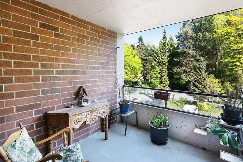 309 4101 YEW STREET - photo 4 of 22