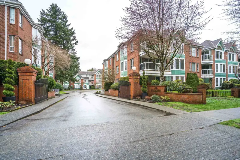 108 1675 AUGUSTA AVENUE - photo 2 of 25