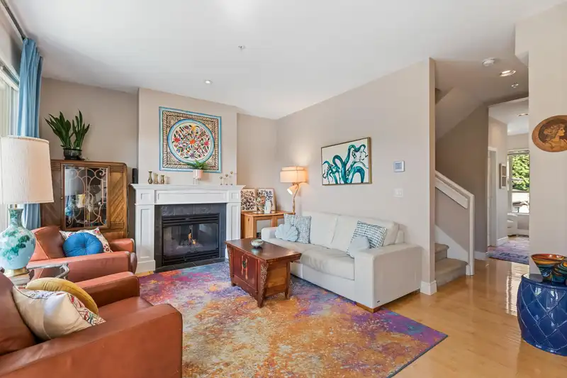 48 16655 64 AVENUE - photo 1 of 40