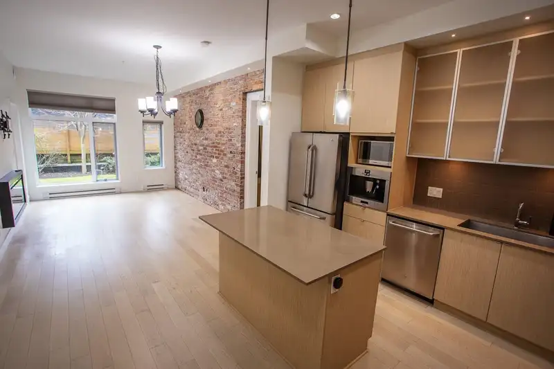 113 262 SALTER STREET - photo 2 of 38