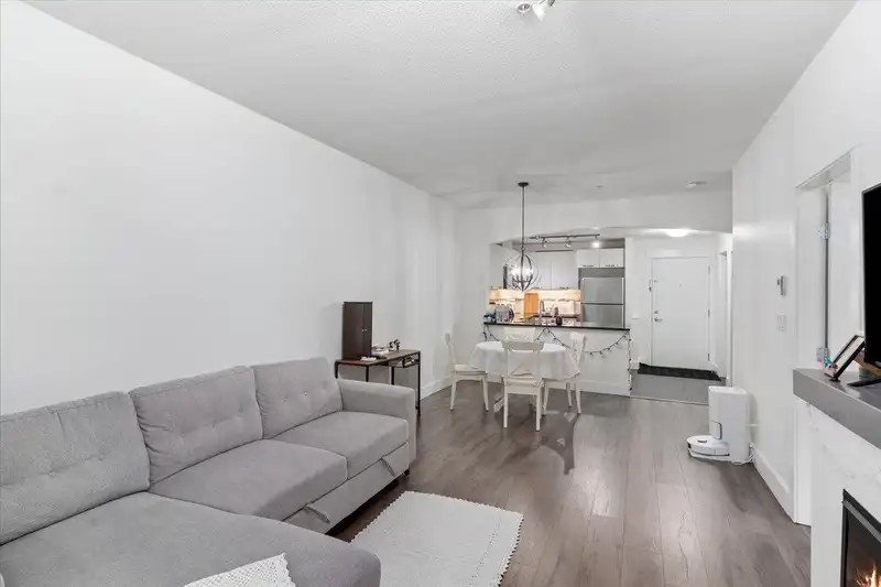 112 7478 BYRNEPARK WALK - photo 4 of 27