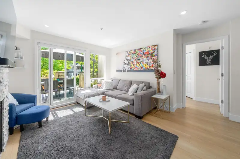 151 1100 E 29TH STREET - photo 3 of 33