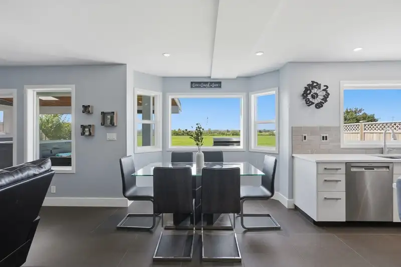 6706 LONDON DRIVE - photo 4 of 38