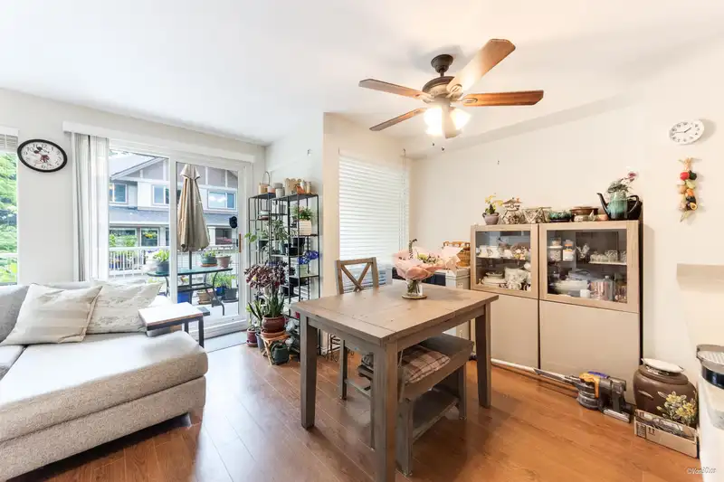 15 8701 16TH AVENUE - photo 4 of 17
