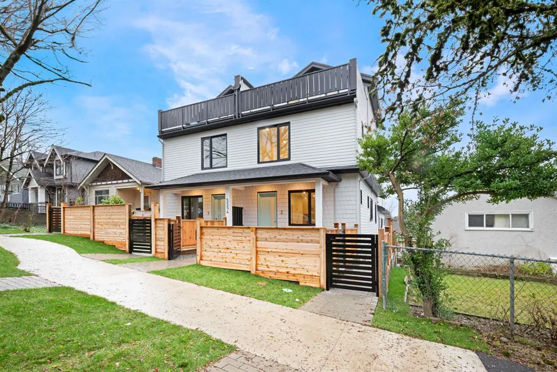 3 5554 CULLODEN STREET - photo 1 of 2