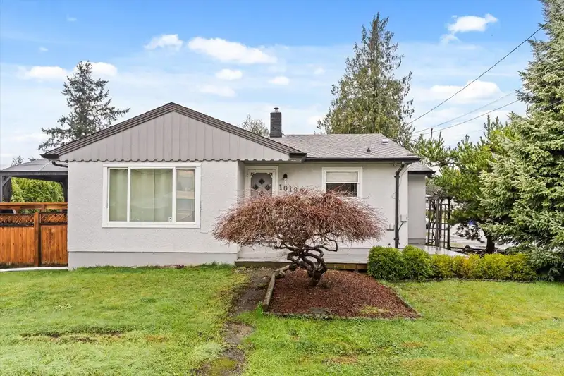 10189 KENT ROAD - photo 1 of 29