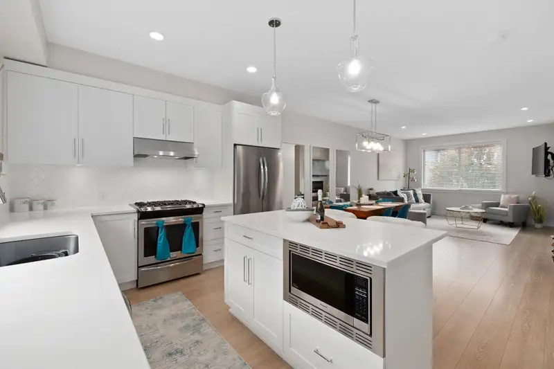36 15717 MOUNTAIN VIEW DRIVE - photo 2 of 26