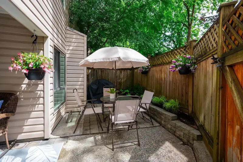 106 825 E 7TH AVENUE - photo 1 of 27