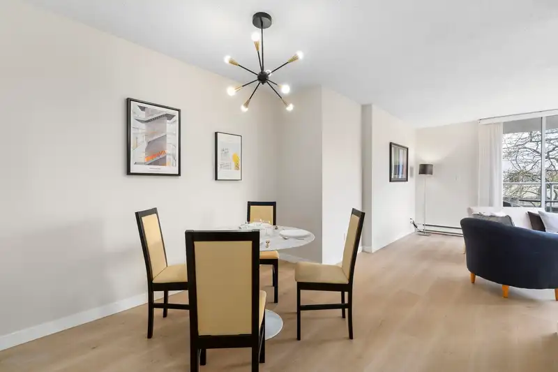 301 1771 NELSON STREET - photo 2 of 6