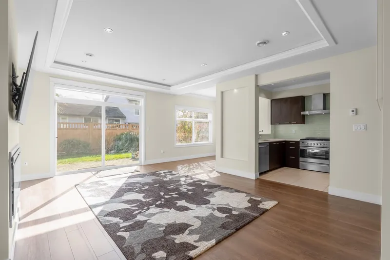 7 5180 BLUNDELL ROAD - photo 2 of 25