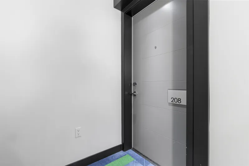 208 10581 140 STREET - photo 4 of 25