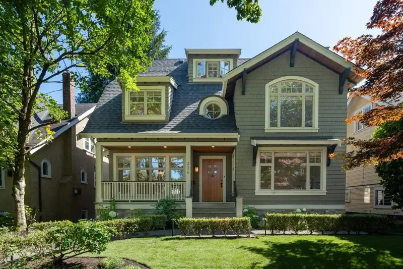 3476 W 20TH AVENUE - photo 1 of 32