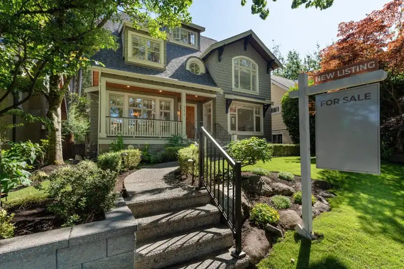 3476 W 20TH AVENUE - photo 2 of 32