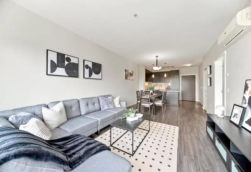 613 9399 ALEXANDRA ROAD - photo 1 of 37