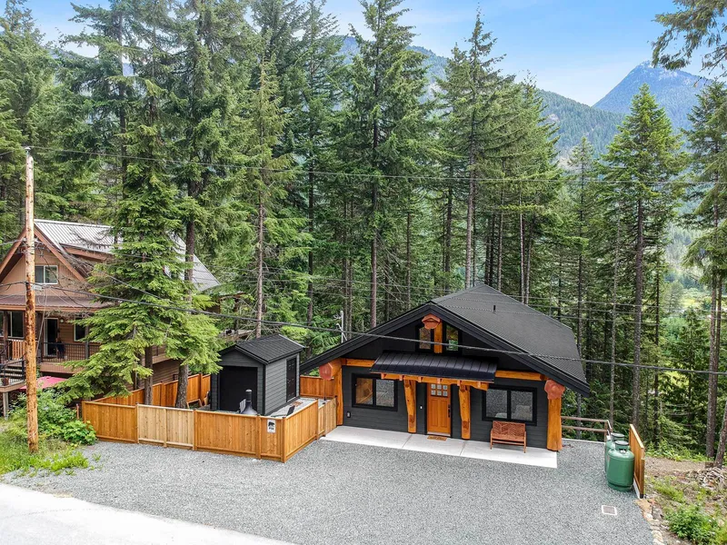 14934 PARKHILL BOULEVARD - photo 1 of 25