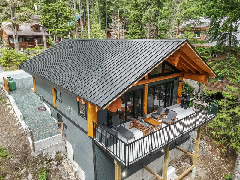 14934 PARKHILL BOULEVARD - photo 3 of 25