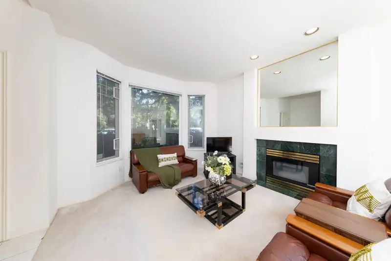 7 7651 MOFFATT ROAD - photo 4 of 38