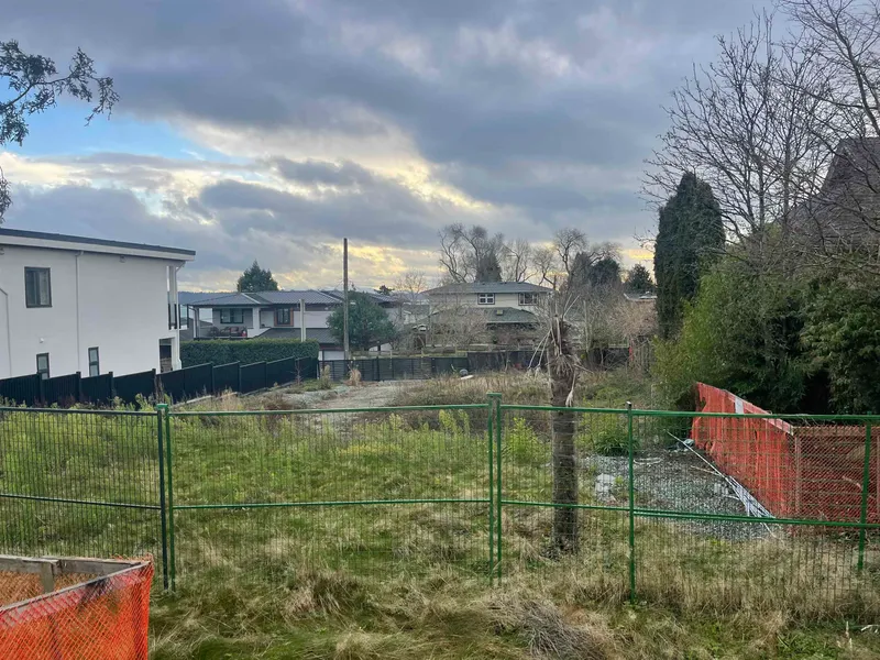 15554 CLIFF AVENUE - photo 2 of 4