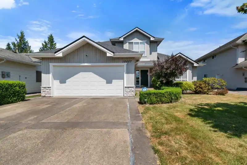 10027 MERRITT DRIVE - photo 1 of 40