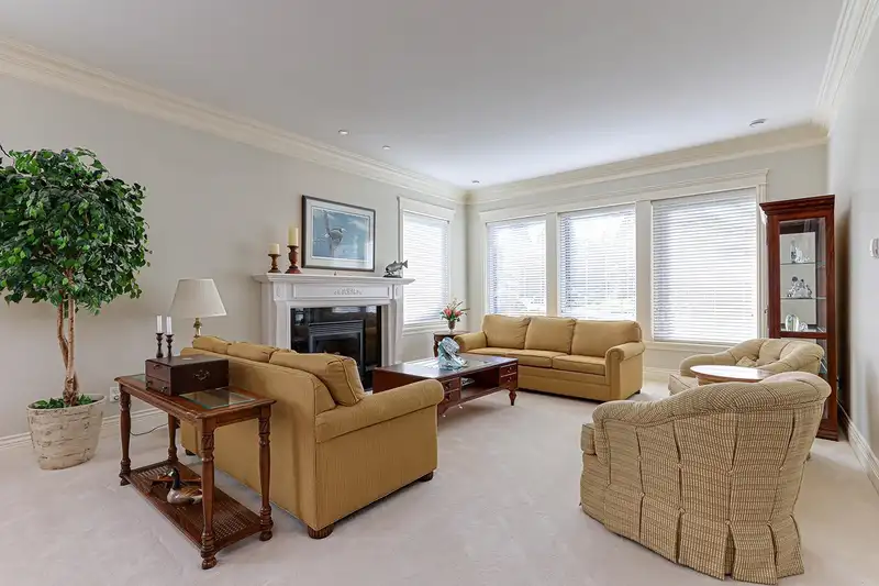 1267 PACIFIC DRIVE - photo 4 of 40
