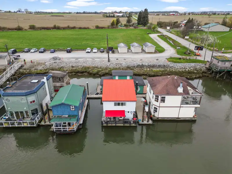 3 3350 WESTHAM ISLAND ROAD - photo 1 of 25