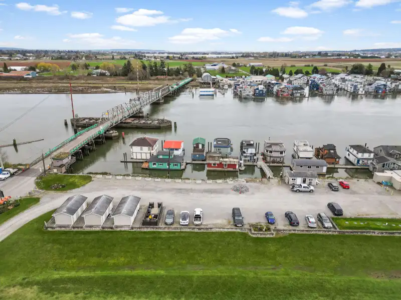 3 3350 WESTHAM ISLAND ROAD - photo 3 of 25