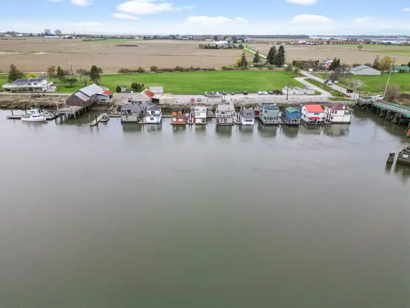 3 3350 WESTHAM ISLAND ROAD - photo 4 of 25