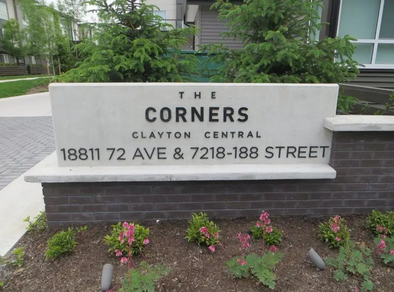 404 18811 72 AVENUE - photo 2 of 15