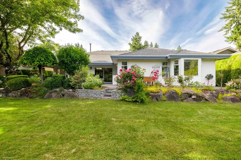 10994 64A AVENUE - photo 4 of 32