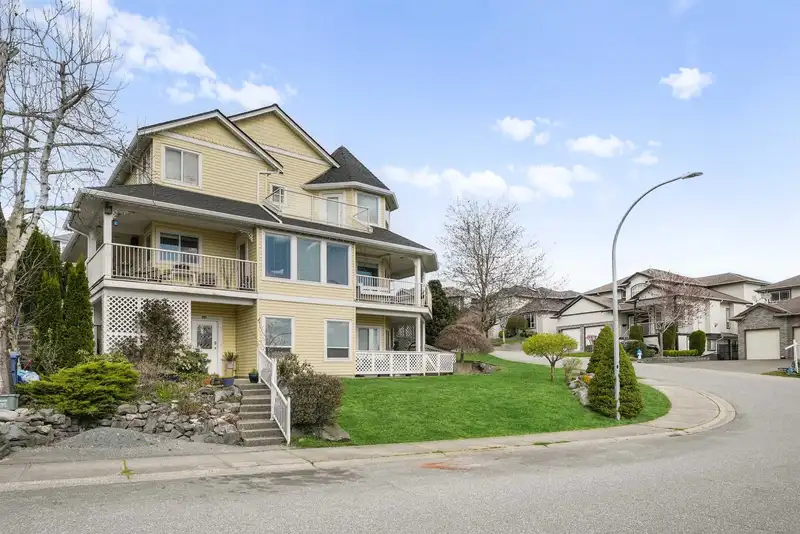 3449 PROMONTORY COURT - photo 2 of 40