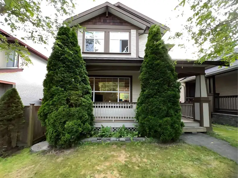 10287 243 STREET - photo 1 of 19