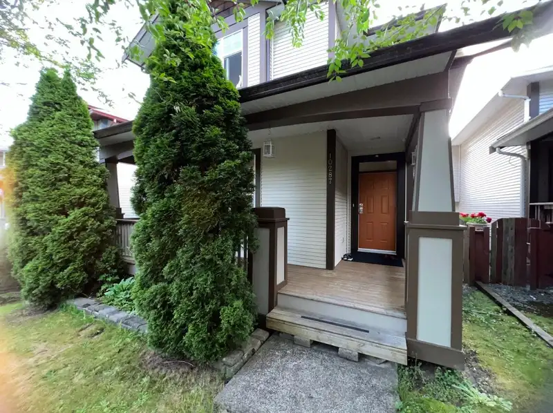 10287 243 STREET - photo 2 of 19
