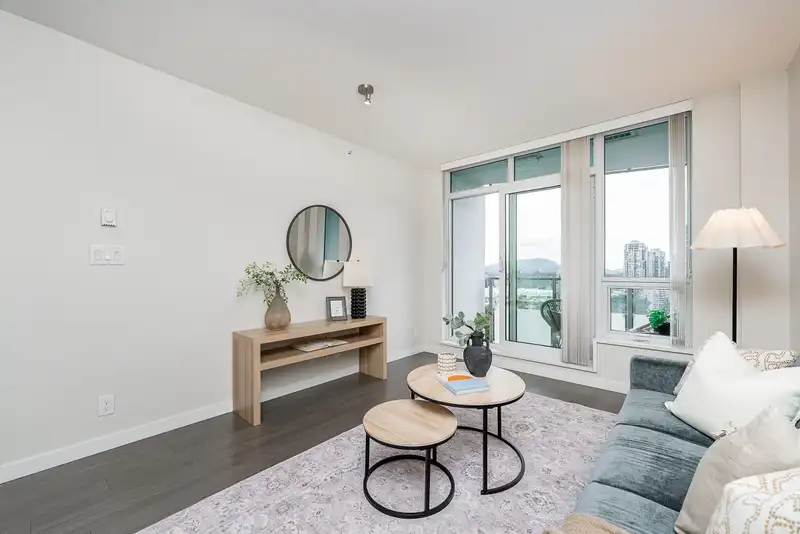 2207 3093 WINDSOR GATE - photo 3 of 40