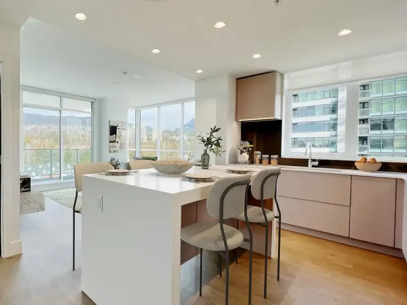 807 1675 LIONS GATE LANE - photo 3 of 38