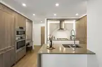 901 1441 JOHNSTON ROAD - thumbnail 9