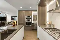 901 1441 JOHNSTON ROAD - thumbnail 10