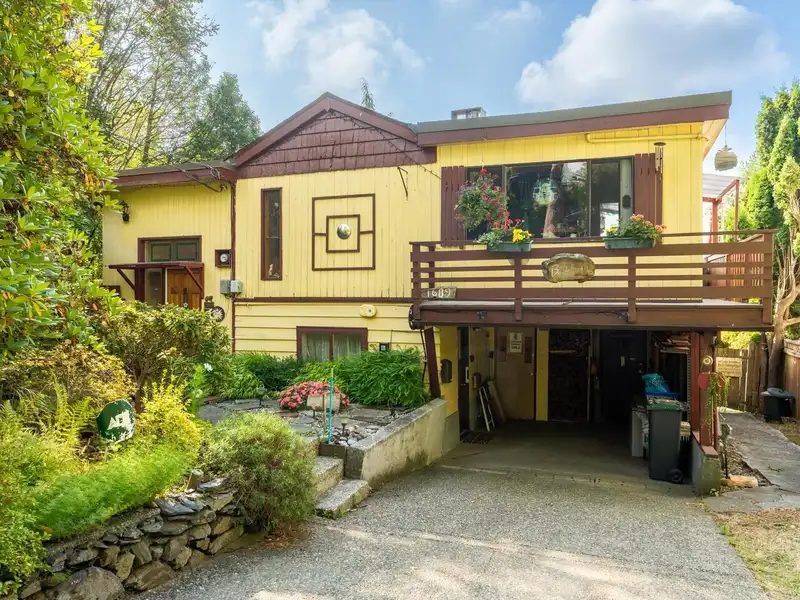 1689 PETERS ROAD - photo 1 of 8