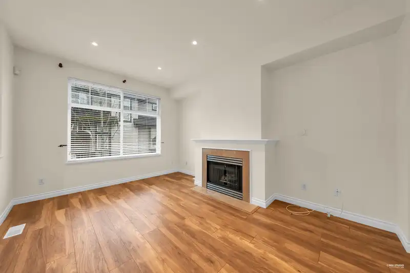 42 6888 ROBSON DRIVE - photo 3 of 30