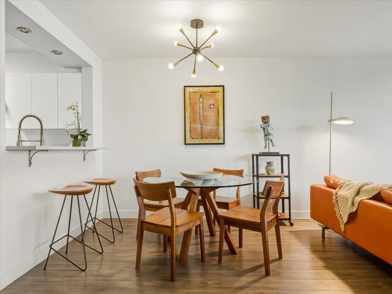 205 2438 HEATHER STREET - photo 4 of 25