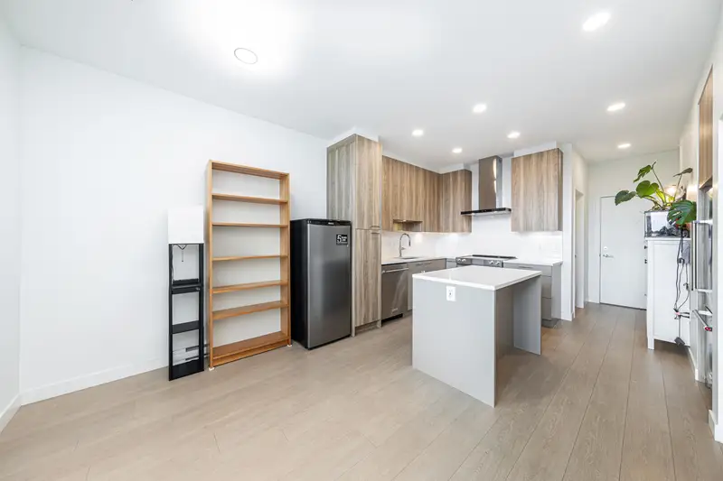 607 7588 16TH STREET - photo 3 of 25